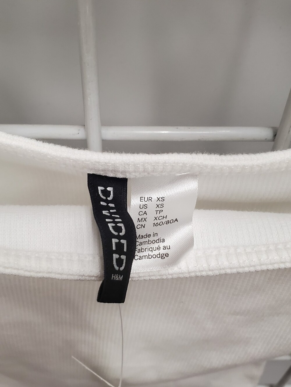 H&M Crop Tpp - Picture 3 of 5